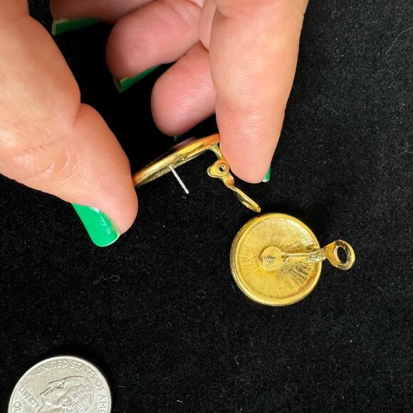 Monet Gold Tone Black Enamel Round Swirl Geometric Design Clip on Earrings - Picture 5 of 5